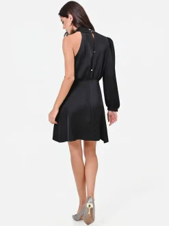 ABITO CORTO NERO IN RASO CON SCOLLO DRAPPEGGIATO