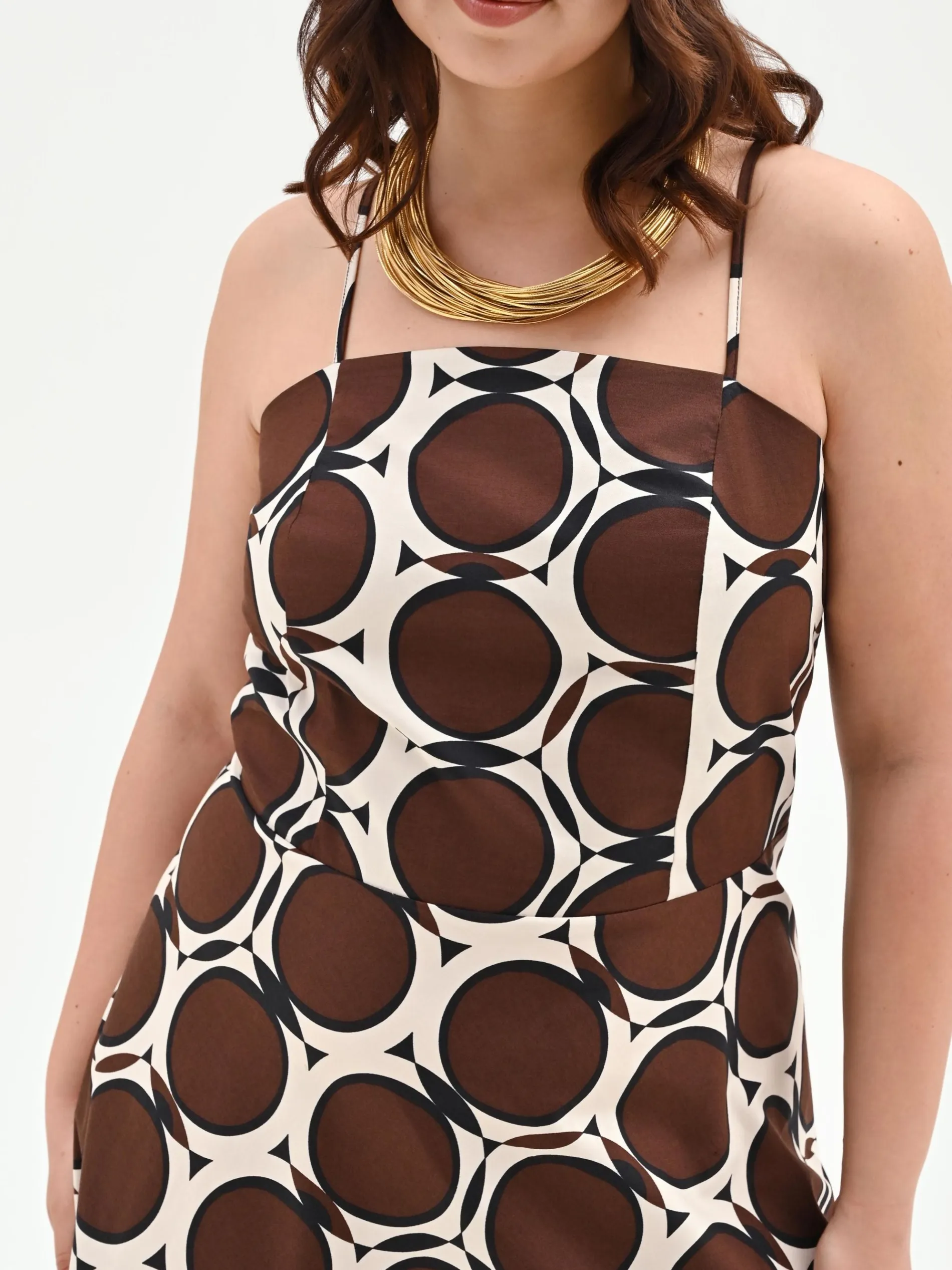 ABITO CURVY LUNGO CIOCCOLATO CON FANTASIA GEOMETRICA