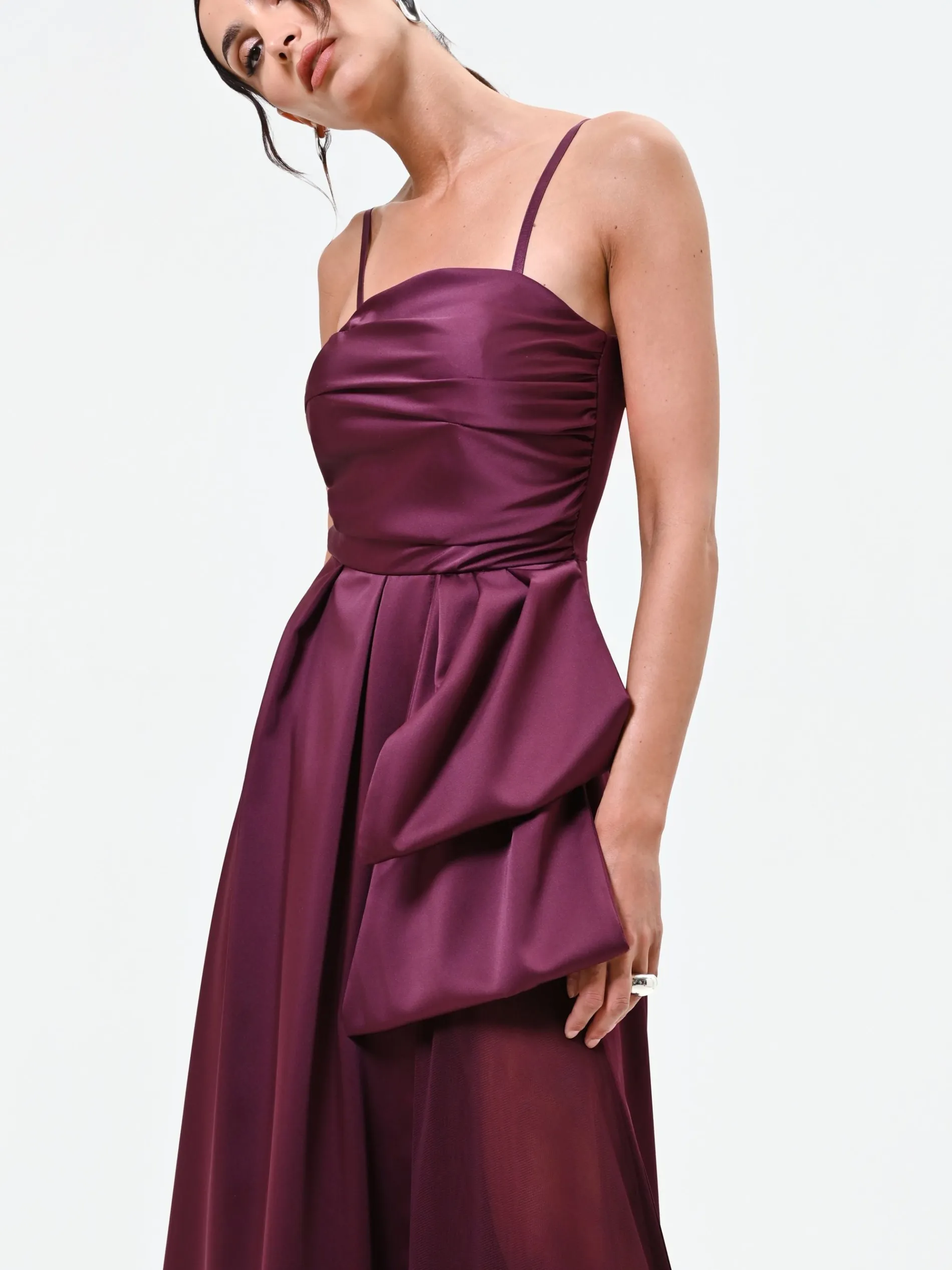 ABITO LUNGO BORDEAUX CON MAXI FIOCCO