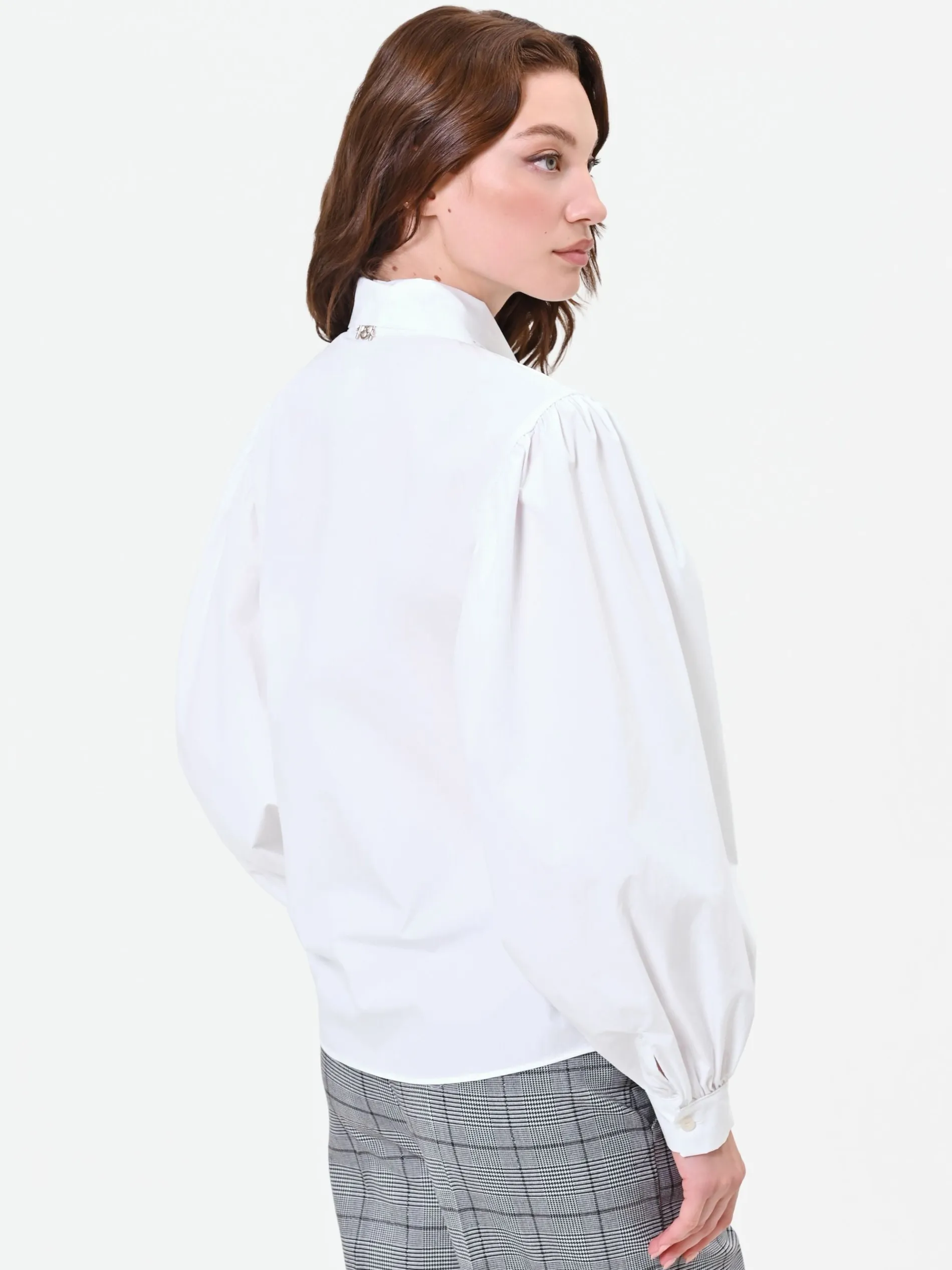 CAMICIA BIANCA CON FIOCCO LAVALLIÈRE