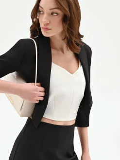 GIACCA CORTA NERA STILE BOLERO