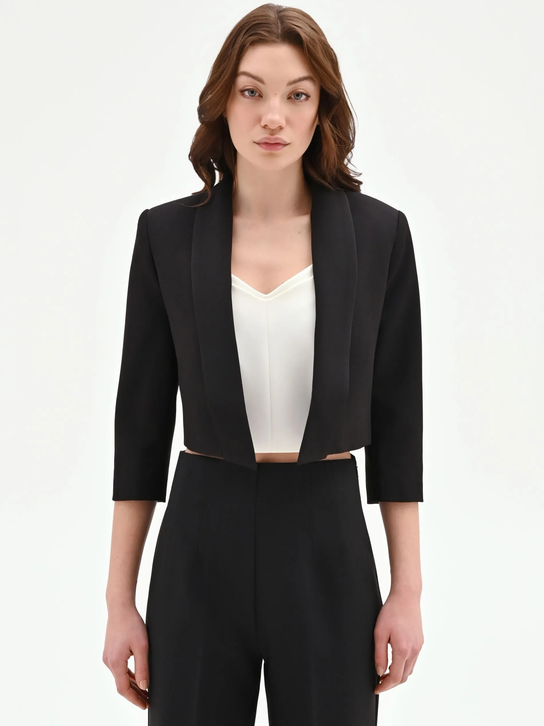 GIACCA CORTA NERA STILE BOLERO