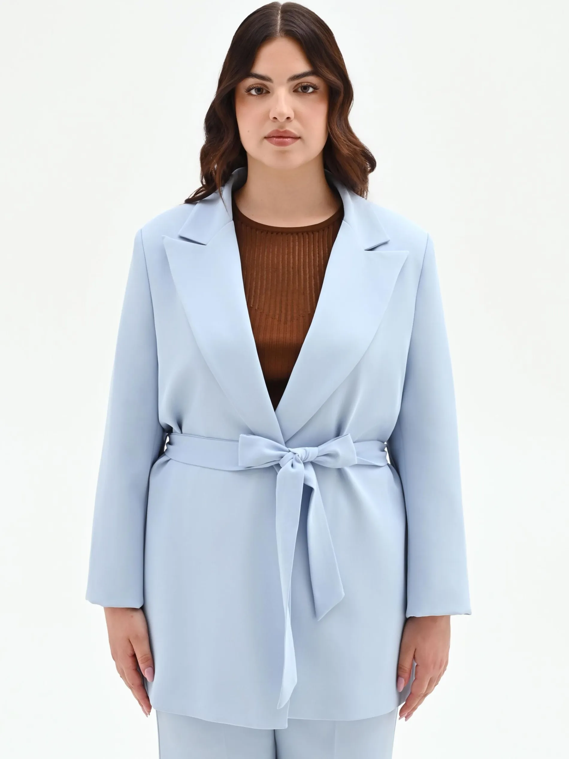 GIACCA CURVY CIELO AZZURRO CON CINTURA IN VITA
