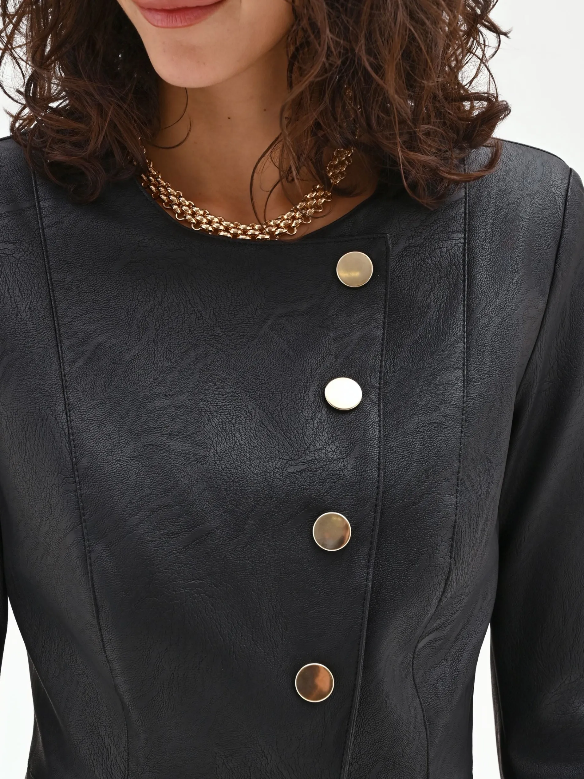 GIACCA NERA IN SIMILPELLE CON SILHOUETTE A PEPLO