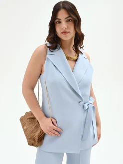 GILET CURVY CIELO AZZURRO CON CHIUSURA A NASTRO