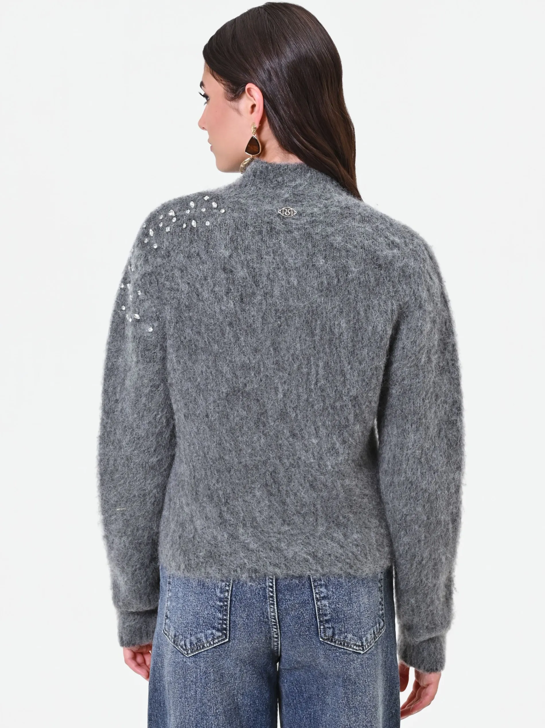 MAGLIA GRIGIA IN MOHAIR CON APPLICAZIONE GIOIELLO