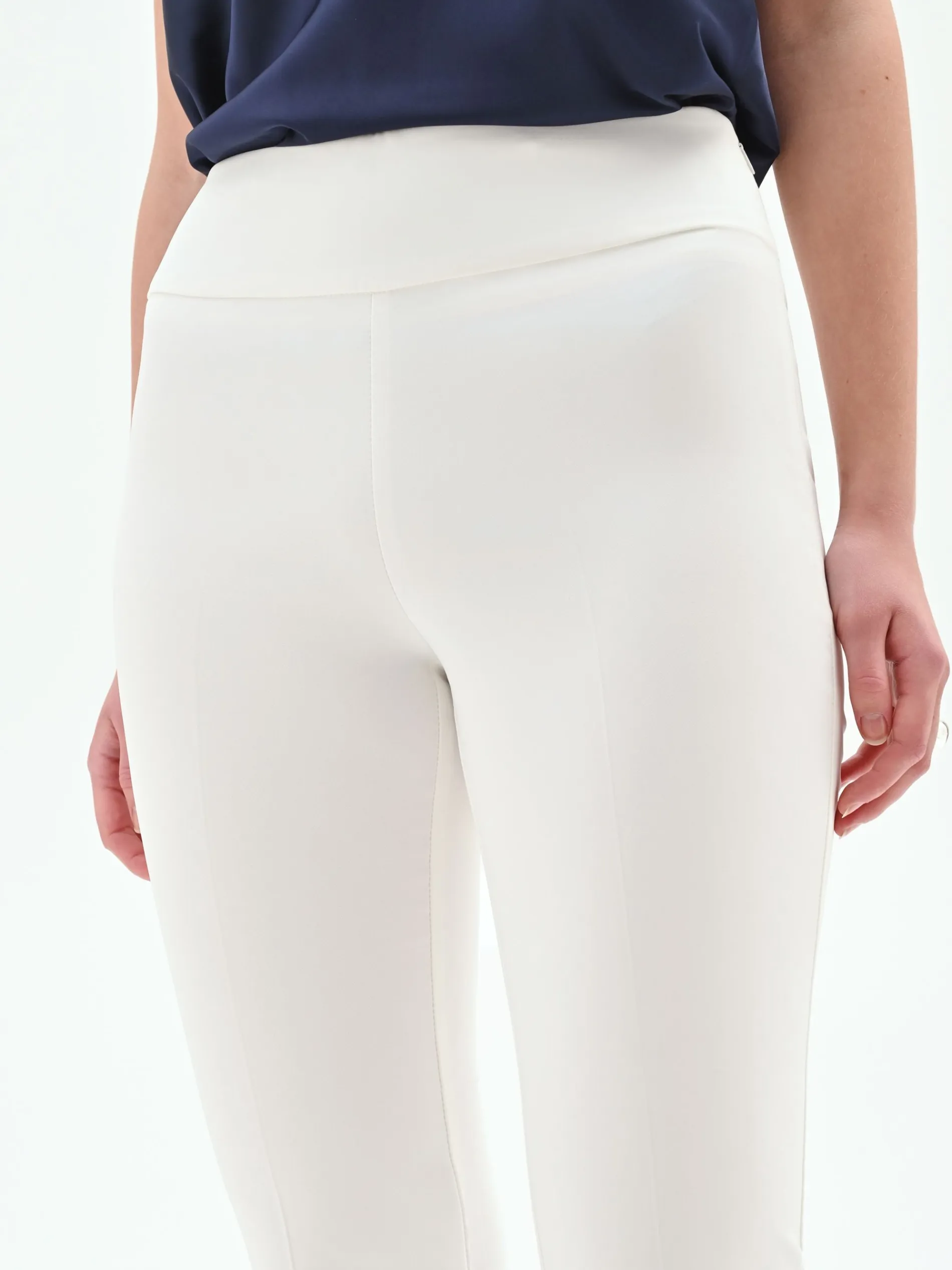 PANTALONE A ZAMPA BIANCO IN TESSUTO TECNICO