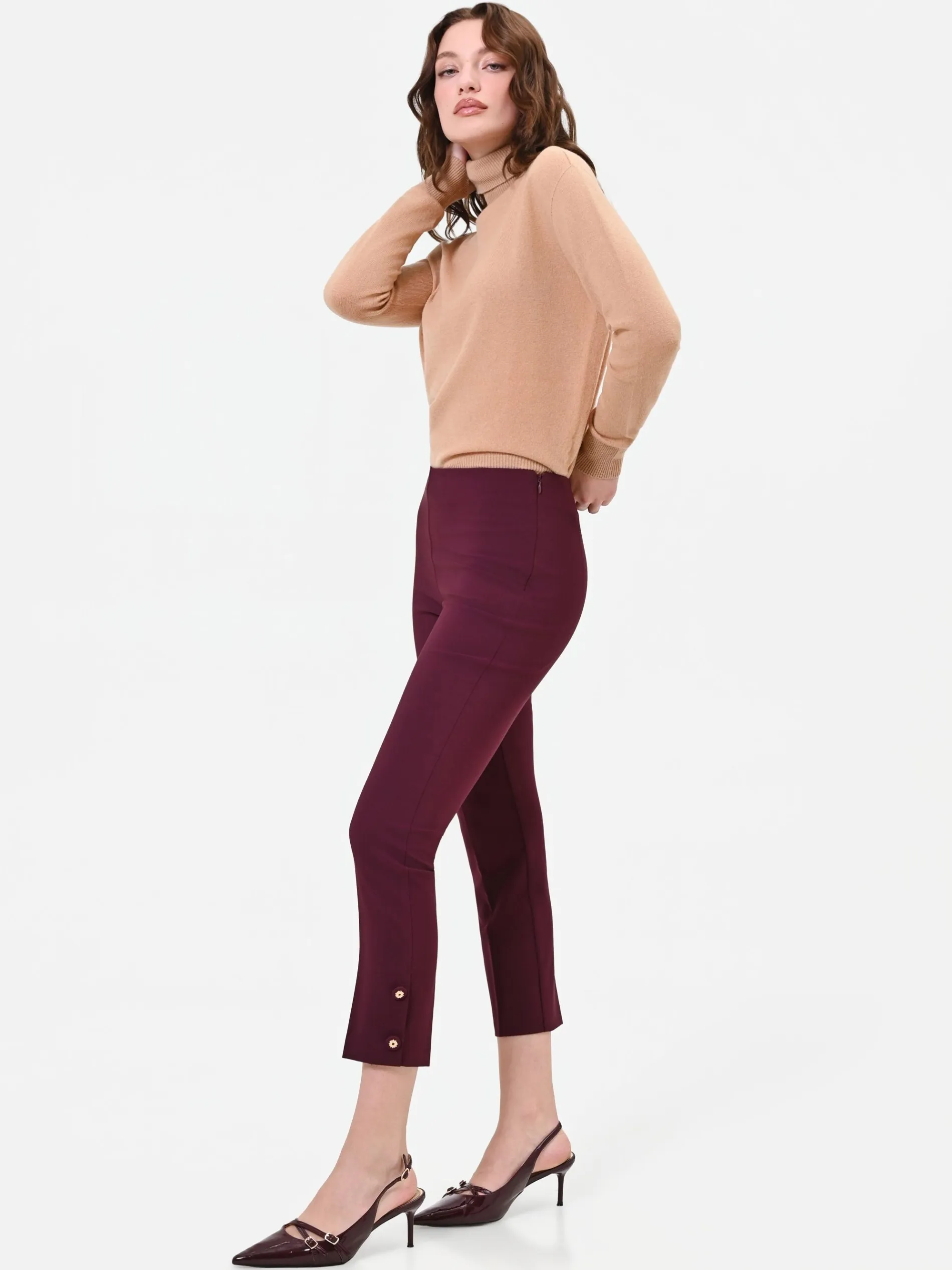 PANTALONE BORDEAUX CROPPED CON BOTTONI AL FONDO
