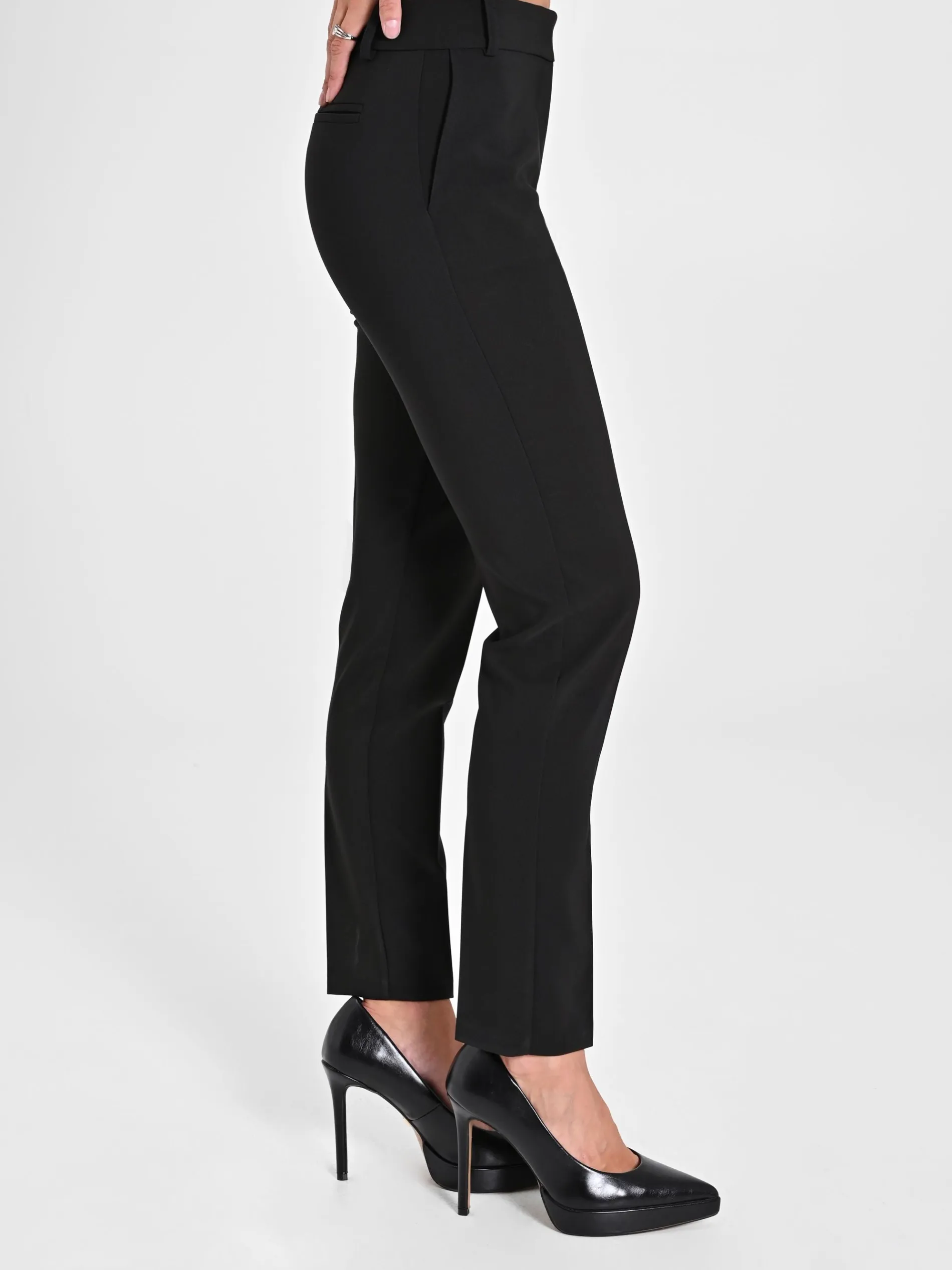 PANTALONI SLIM IN TESSUTO TECNICO