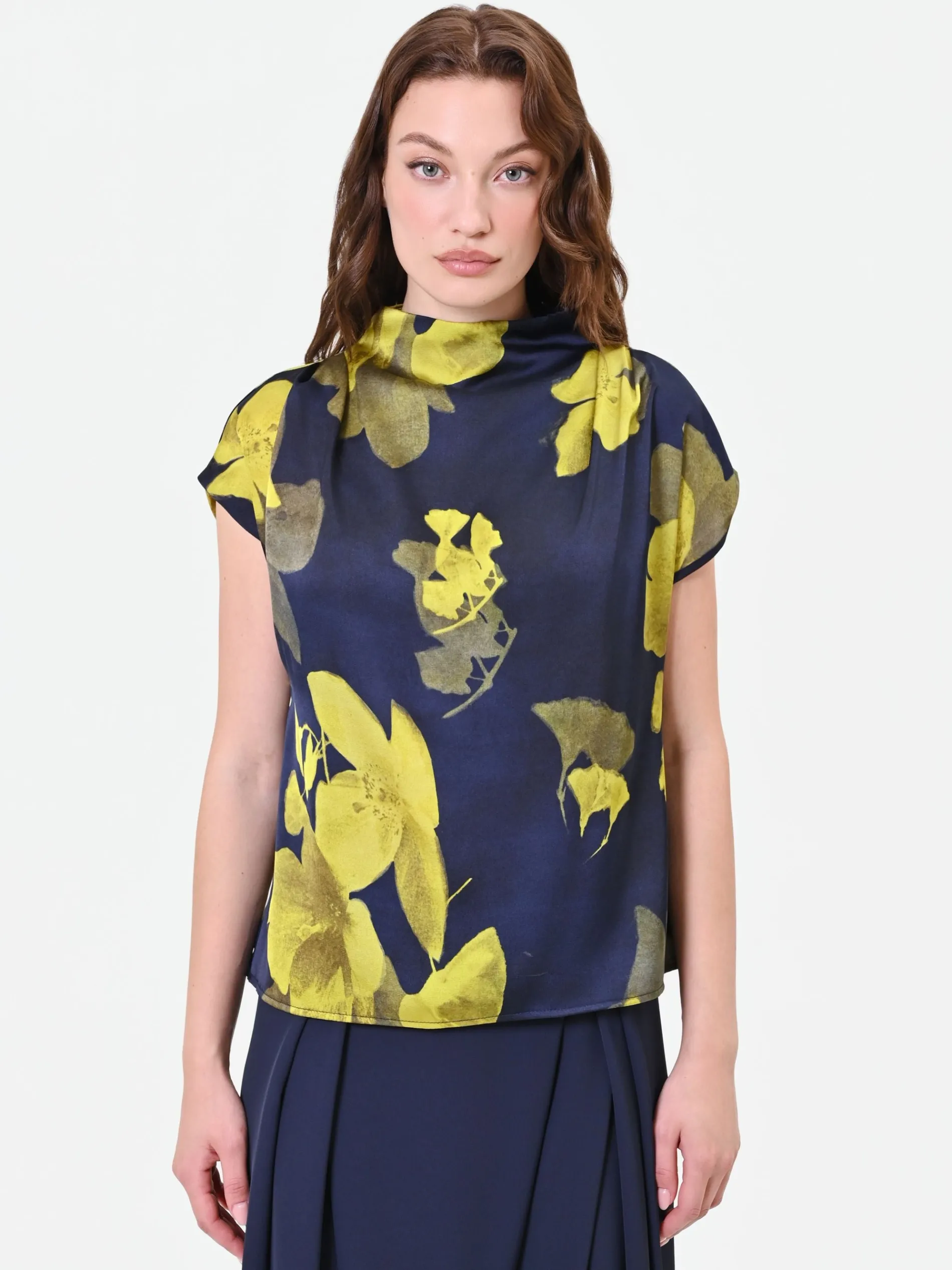 TOP BLU NAVY CON COLLO DRAPPEGGIATO E STAMPA FLOREALE