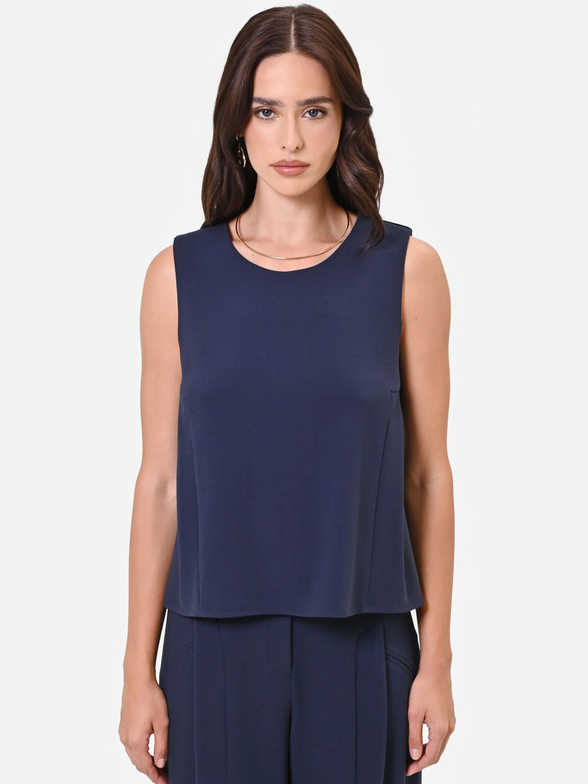 TOP GIROCOLLO BLU NAVY DALLA LINEA ESSENZIALE